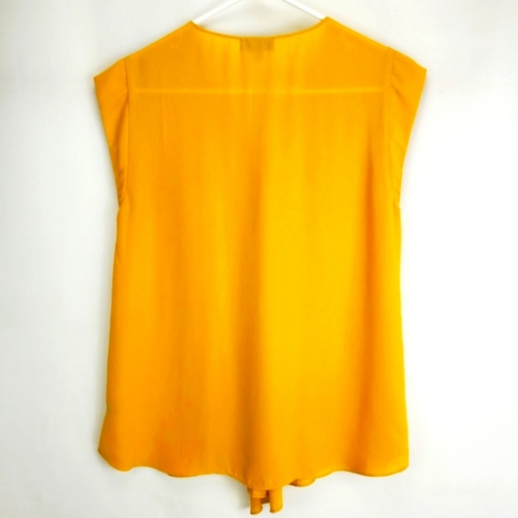 New Without Tags | The Limited Gold Women's V Neck Sleeveless Top | M - Picture 2 of 5